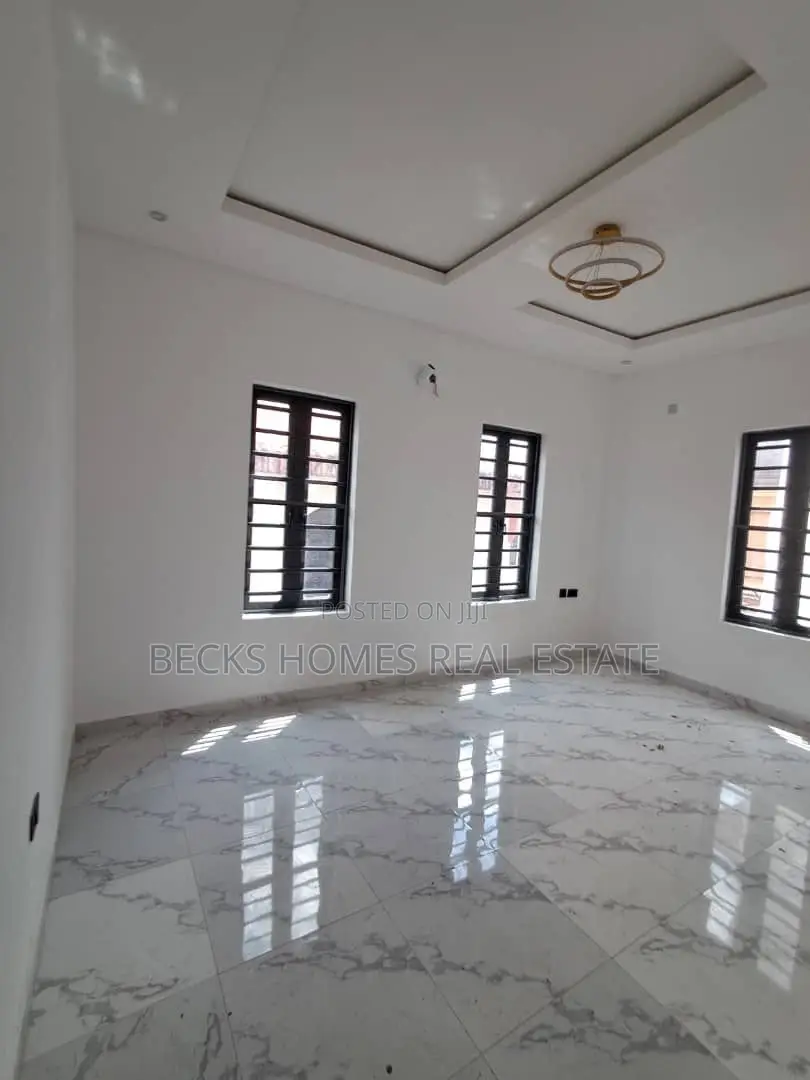 4bdrm Duplex in Magodo for rent in Magodo