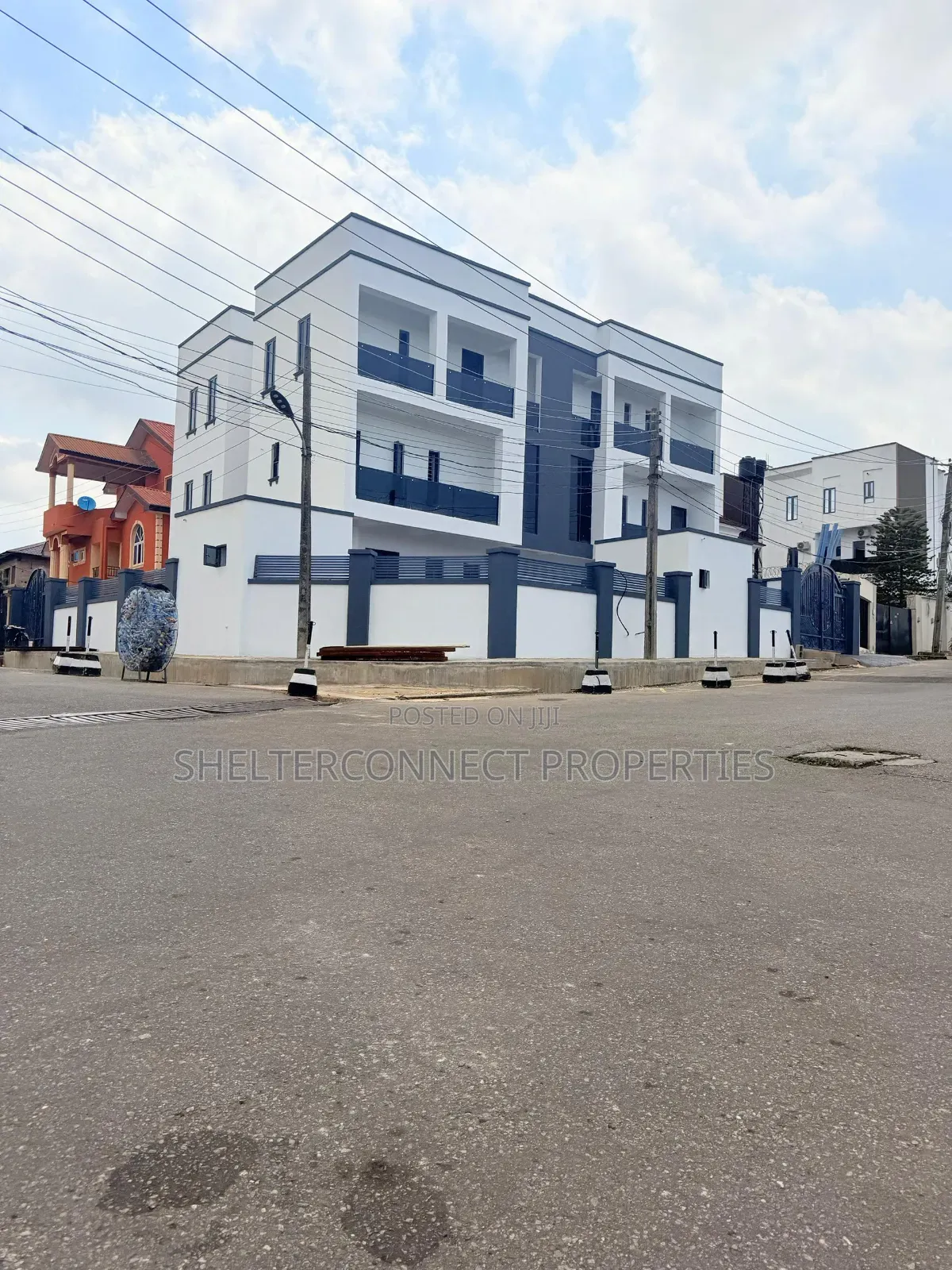 4bdrm Duplex in GRA Phase 2 Shangisha for sale in GRA Phase 2 Shangisha