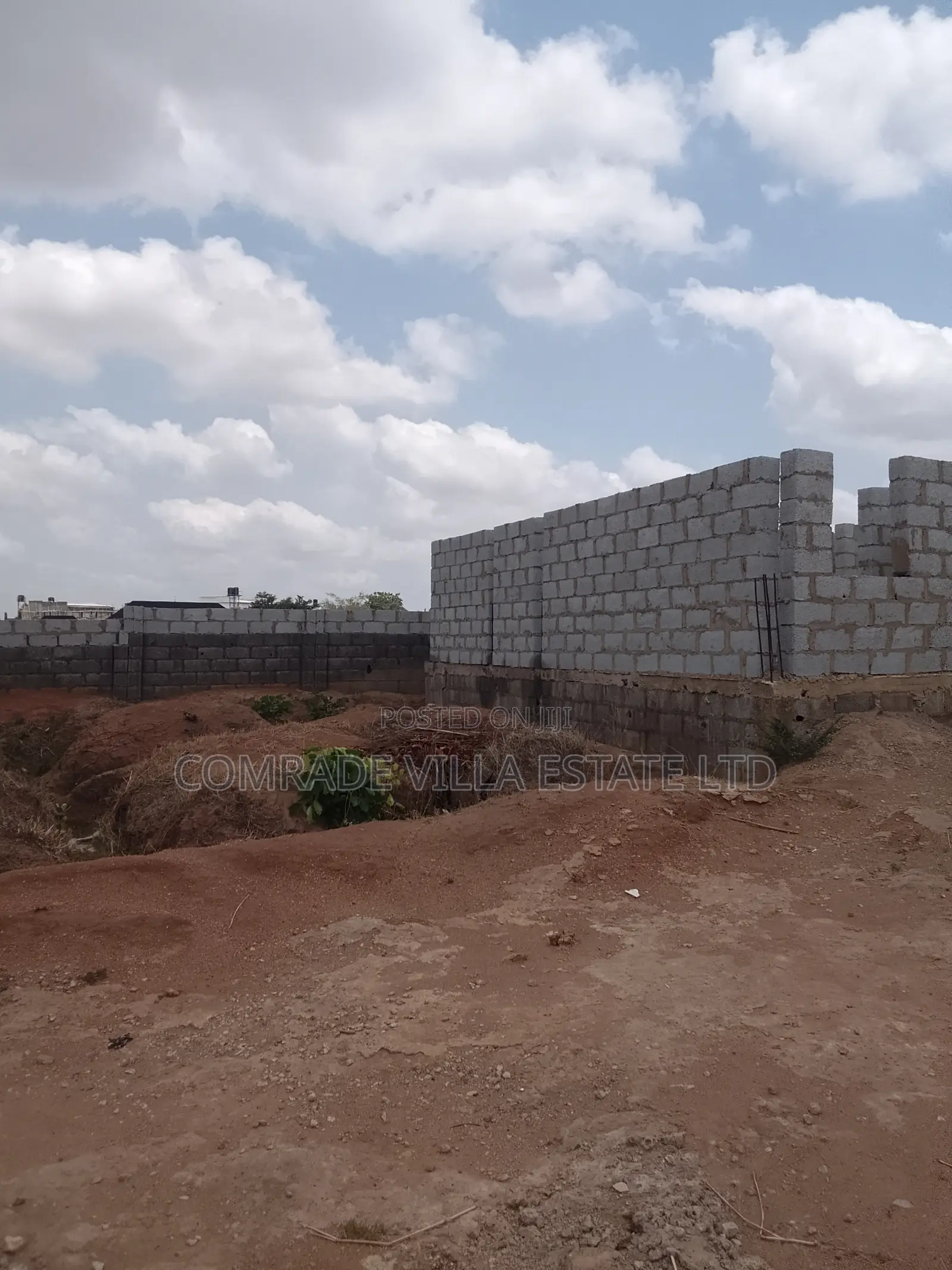 4bdrm Duplex In Sabon Lugbe For Sale in Sabon Lugbe