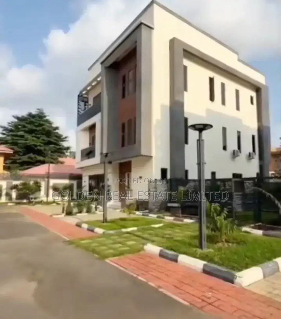 Furnished 5bdrm Duplex in Utako for rent in Utako