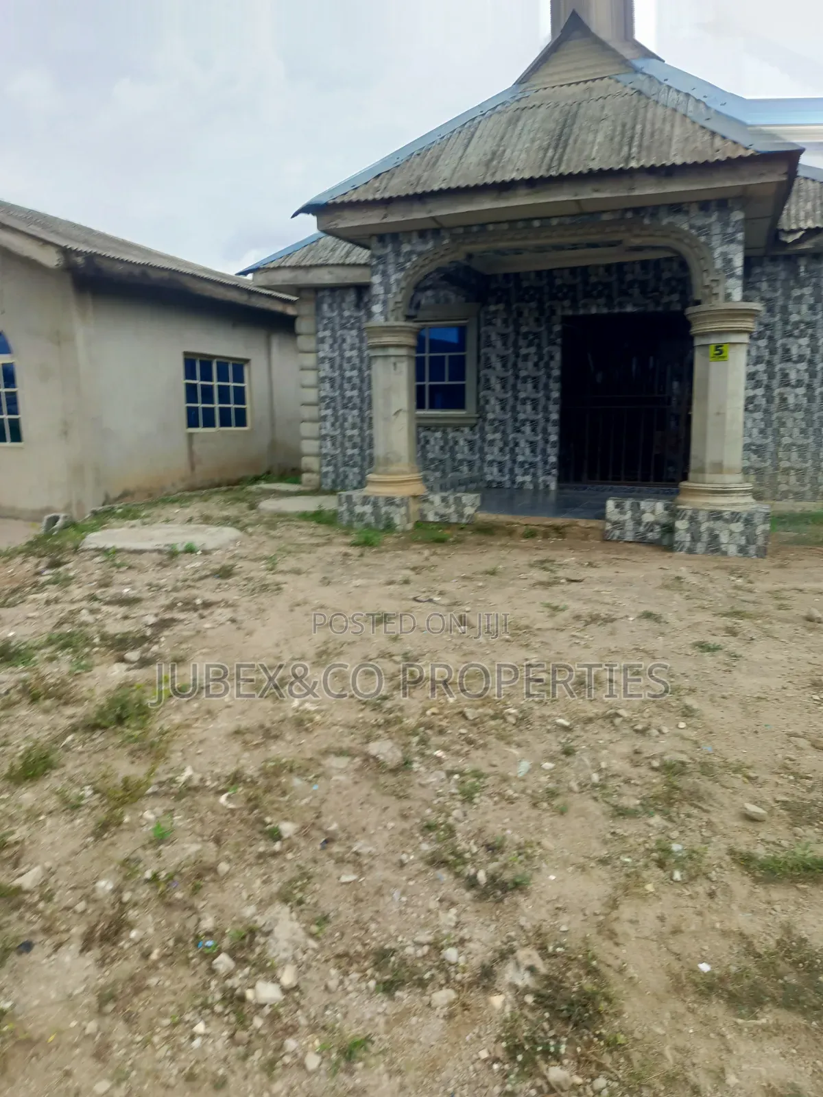 4bdrm Bungalow in Singer Ewupe Sango for sale in Ado-Odo/Ota