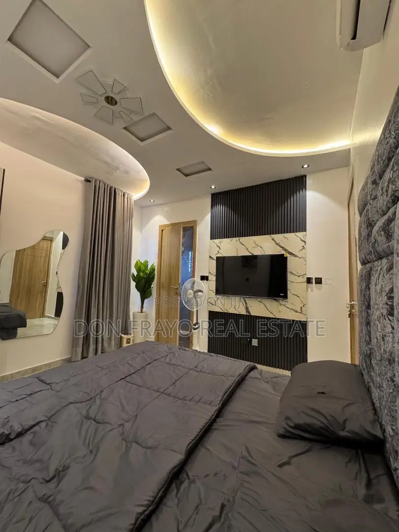 Furnished 2bdrm Apartment in Near Salem Bus Stop, Ikate-Elegushi in Ikate-Elegushi