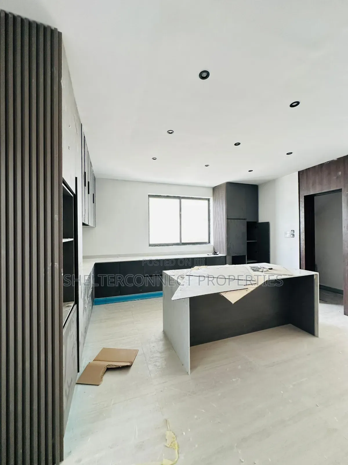 4bdrm Duplex in Lekki Phase 1 for sale in Lekki Phase 1