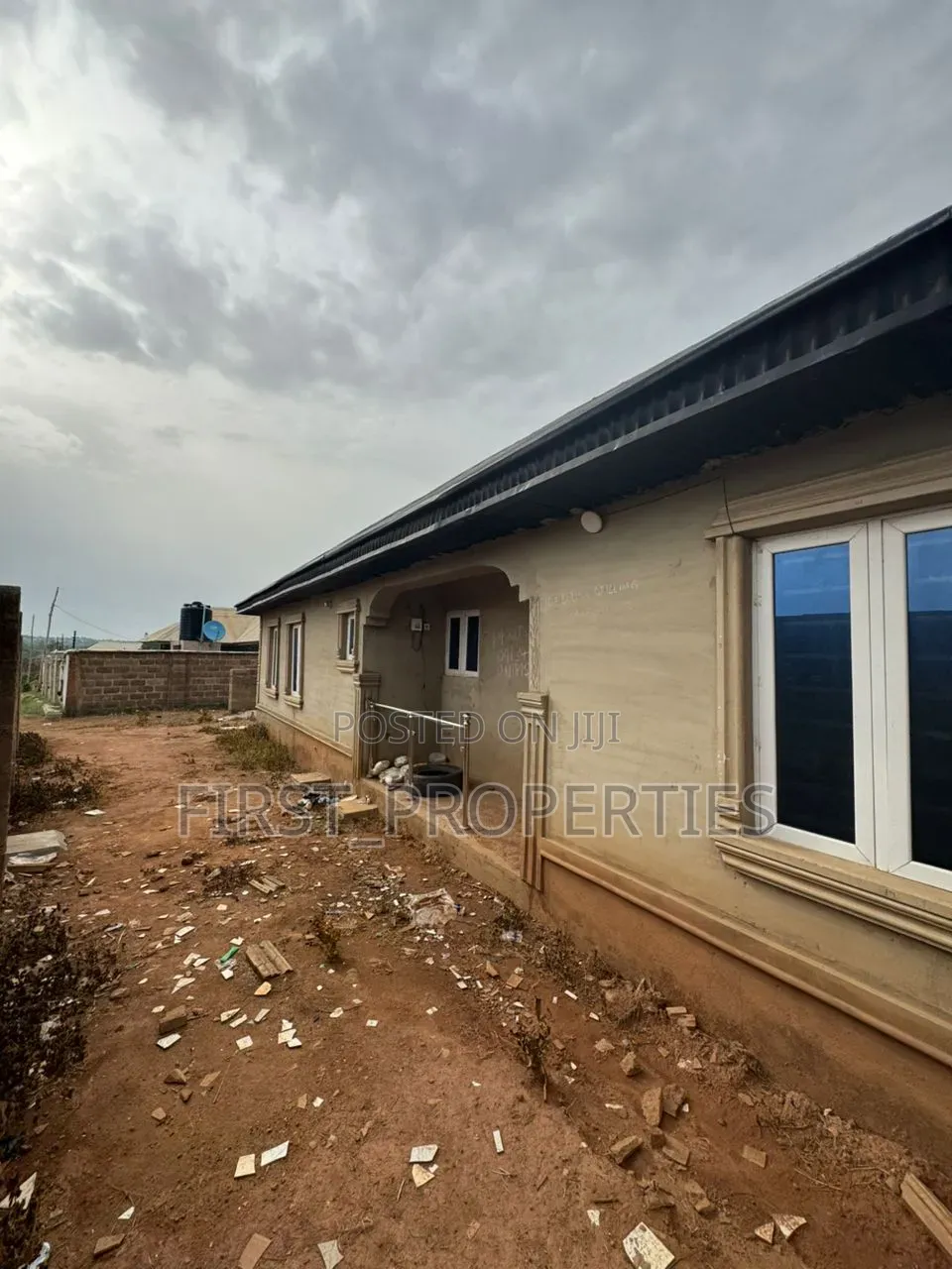 3bdrm Bungalow in Omi Adio, Oyo for sale in Oyo