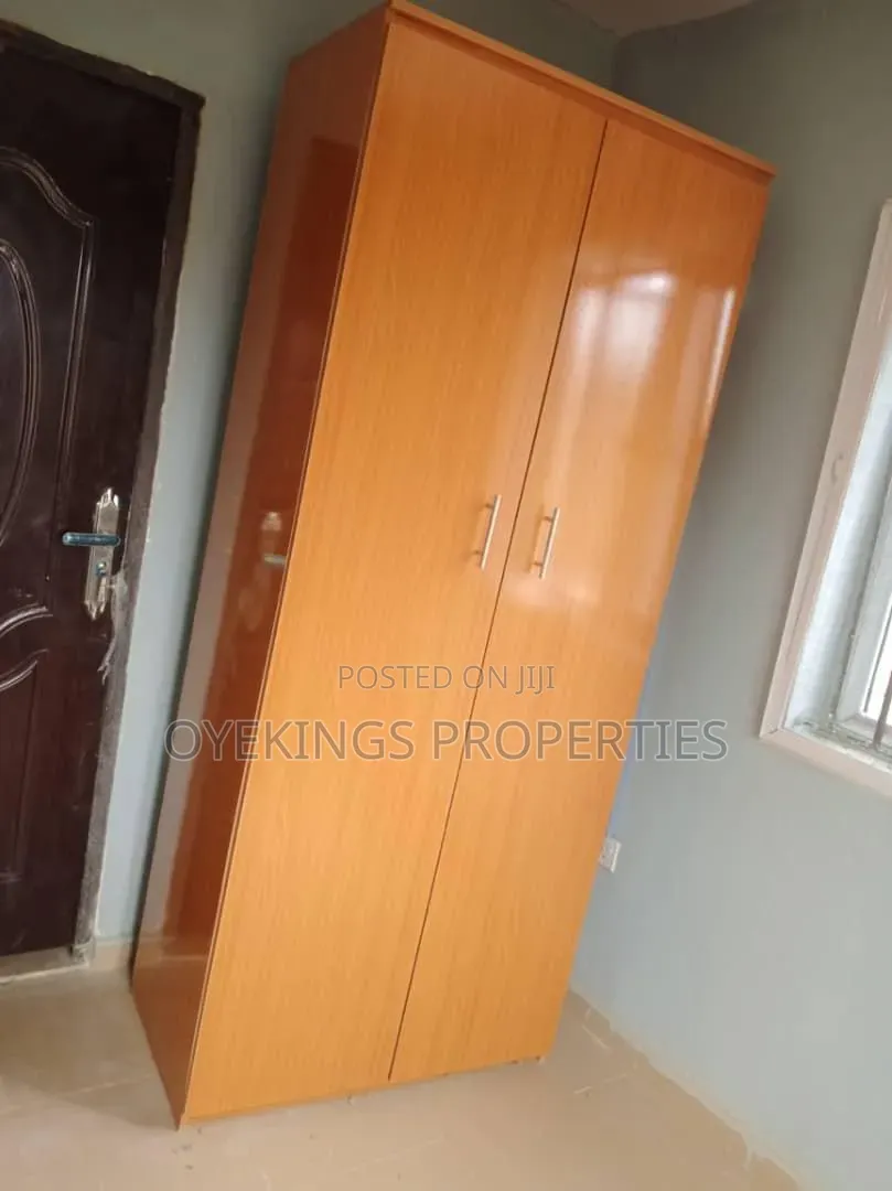 3bdrm Block of Flats in Hassan Block, Elebu, Oluyole Estate for rent in Oluyole Estate