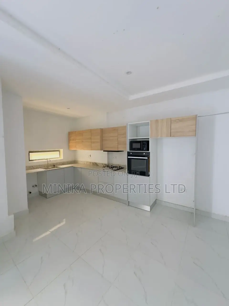 2bdrm Maisonette in The Rock Apartments,, Lagos Island / Lagos Island in Lagos Island / Lagos Island