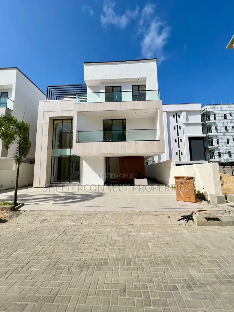 6bdrm Duplex in Lekki Phase 1 for sale in Lekki Phase 1