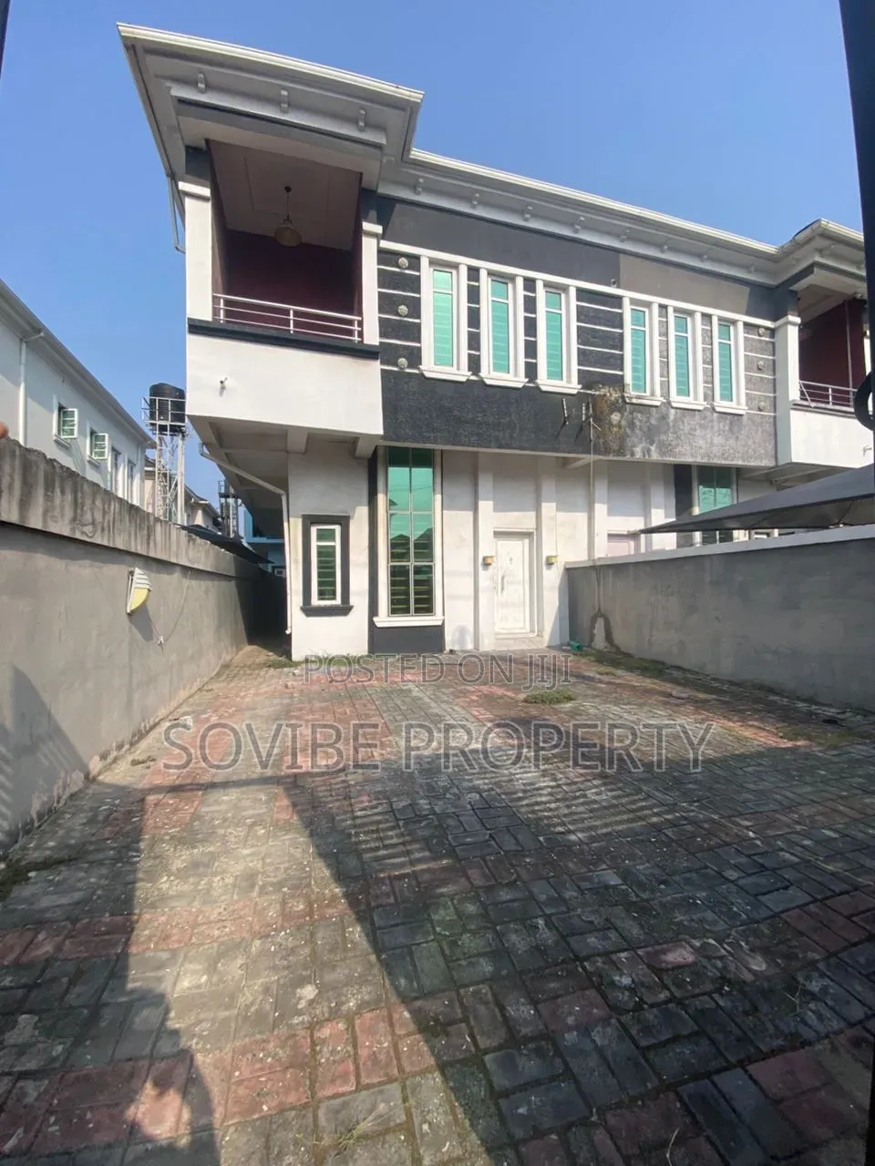 Furnished 4bdrm Duplex in Ikota for sale in Ikota