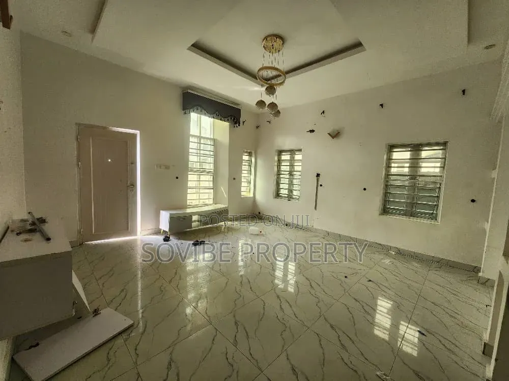 Furnished 4bdrm Duplex in Ikota for sale in Ikota