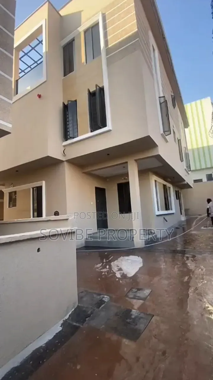 Furnished 5bdrm Duplex in Omole Phase 1 for sale in Omole Phase 1
