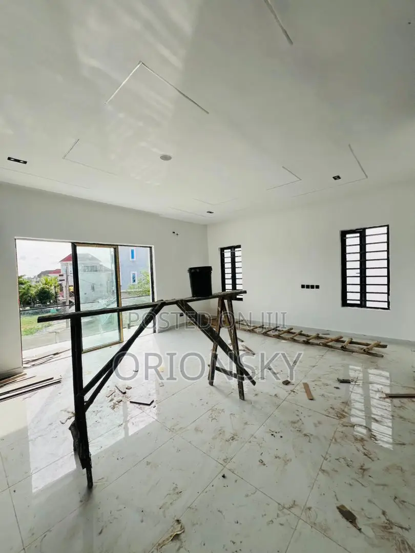 4bdrm Duplex in Ajah, Off Lekki-Epe Expressway for sale in Off Lekki-Epe Expressway