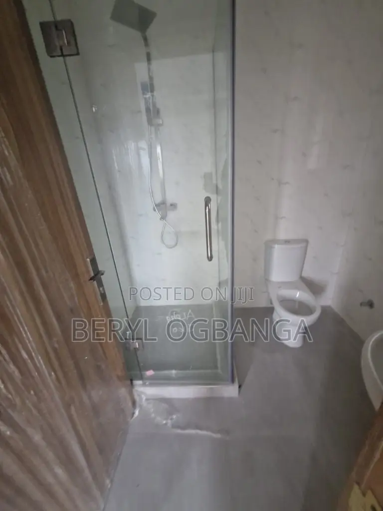 4bdrm Duplex in Lekki Phase 1 for sale in Lekki Phase 1