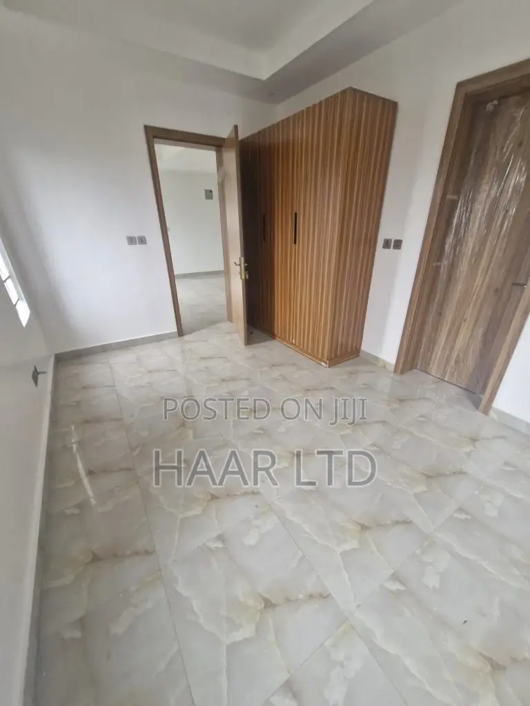 4bdrm Duplex in Lekki Phase 1 for sale in Lekki Phase 1