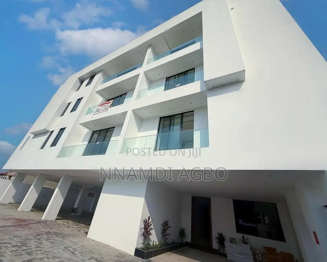 2bdrm Apartment in Victoria Island Extension for sale in Victoria Island Extension