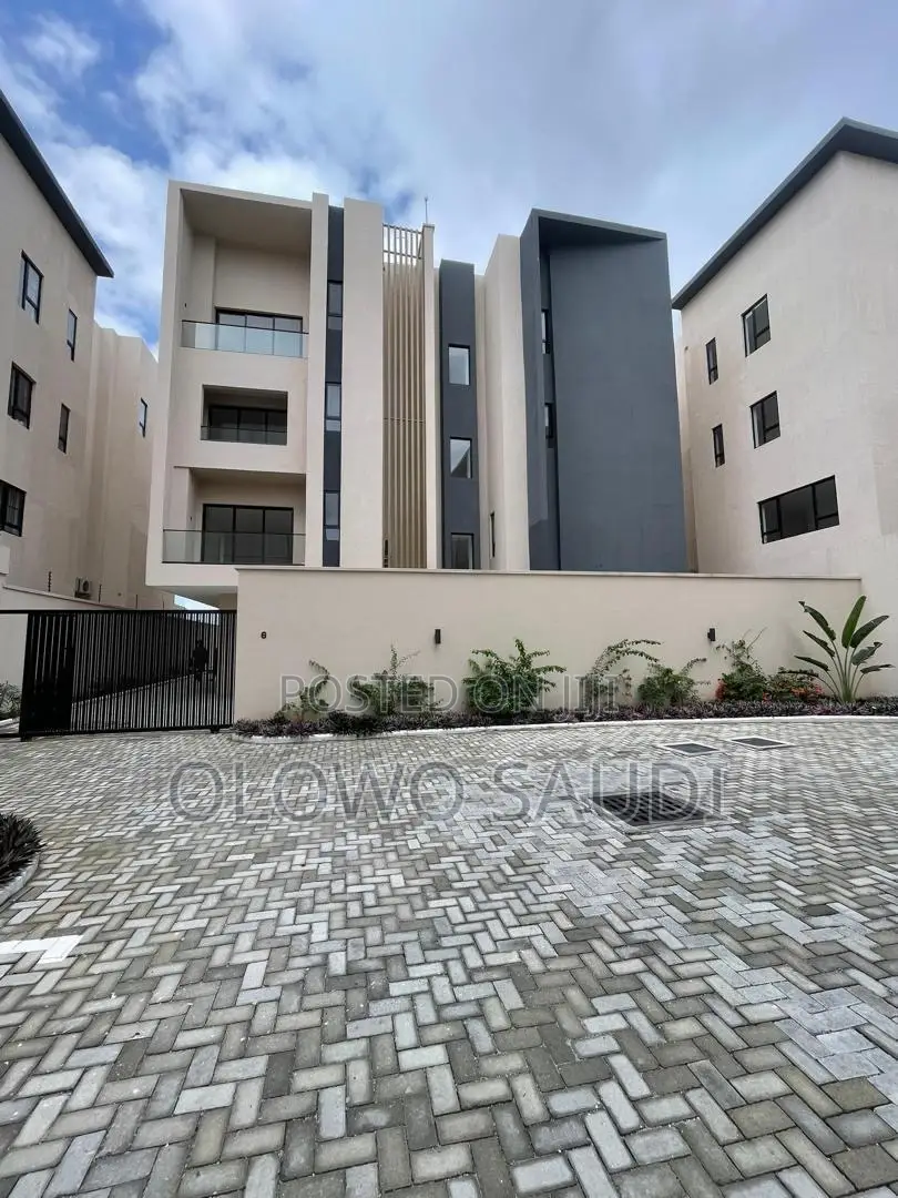 6bdrm Duplex in Banana Island Lagos, Ikoyi for sale in Ikoyi