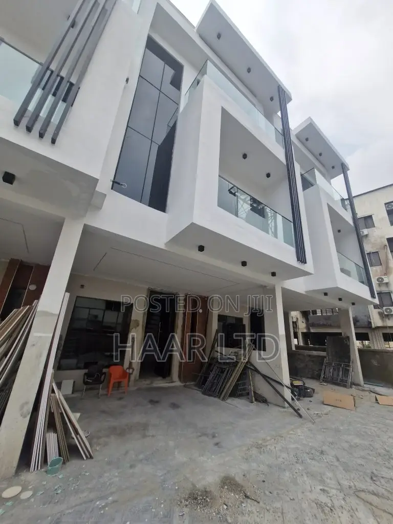 4bdrm Duplex in Osapa london for sale in Osapa london