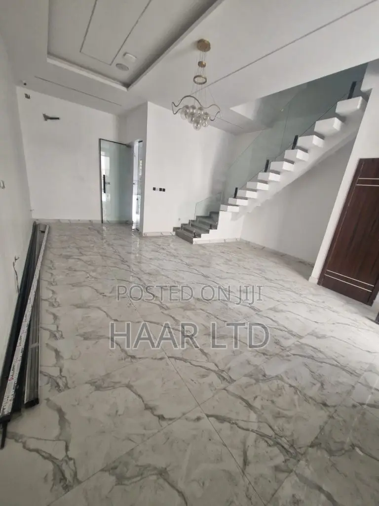 4bdrm Duplex in Osapa london for sale in Osapa london