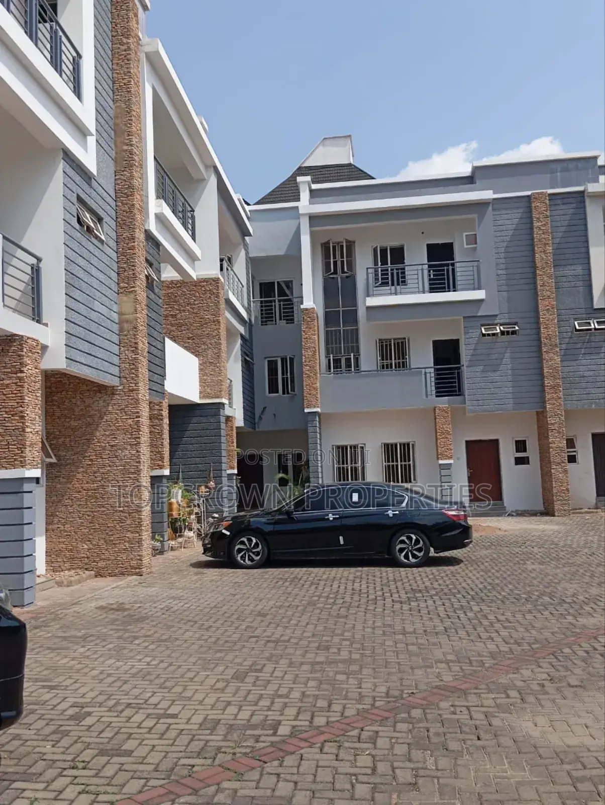 5bdrm Duplex in Guzape District for rent in Guzape District