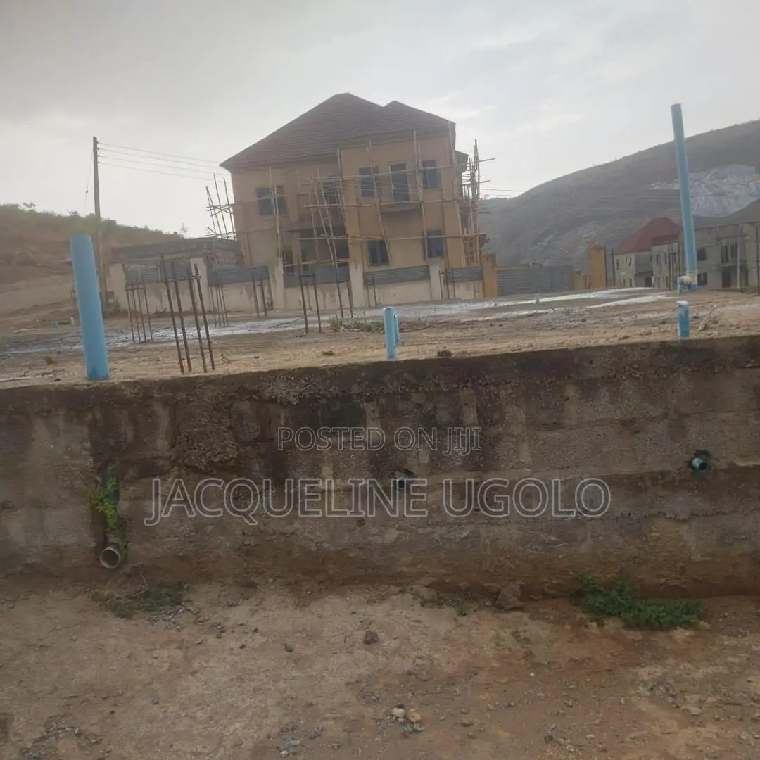 5bdrm Duplex in Jedo Megacity Estate, Ushafa for sale in Ushafa