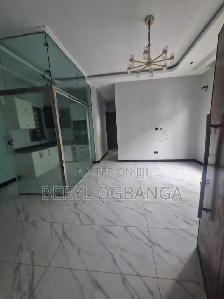 2bdrm Apartment in Lekki Phase 1 for sale in Lekki Phase 1
