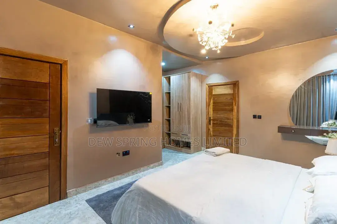 Luxury 2 Bedroom Apartment in Ikate
