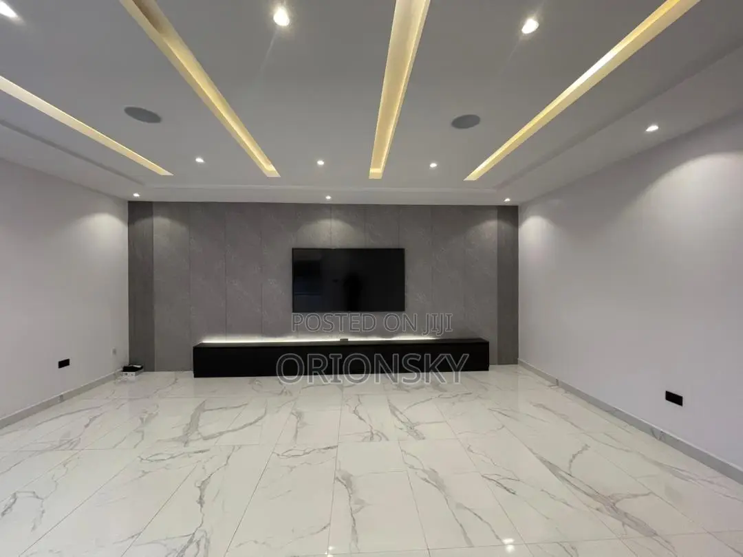 3bdrm Apartment in Lekki for sale in Lekki Phase 1