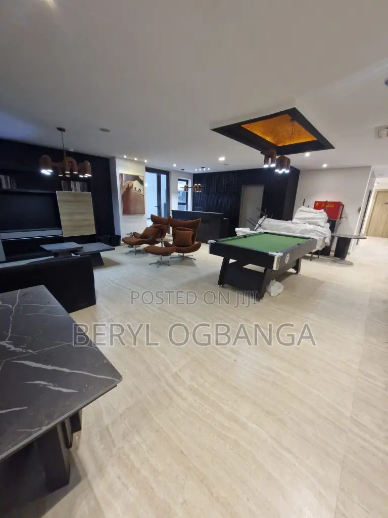 2bdrm Apartment in Ahmadu Bello Way for sale in Ahmadu Bello Way