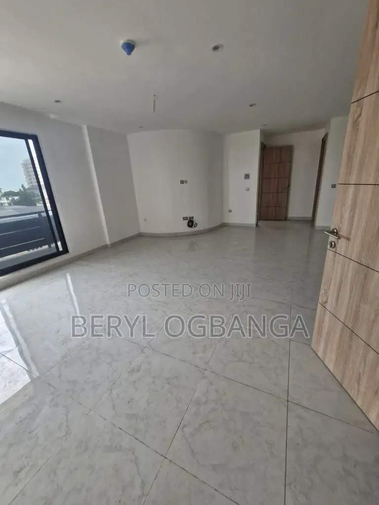 2bdrm Apartment in Ahmadu Bello Way for sale in Ahmadu Bello Way