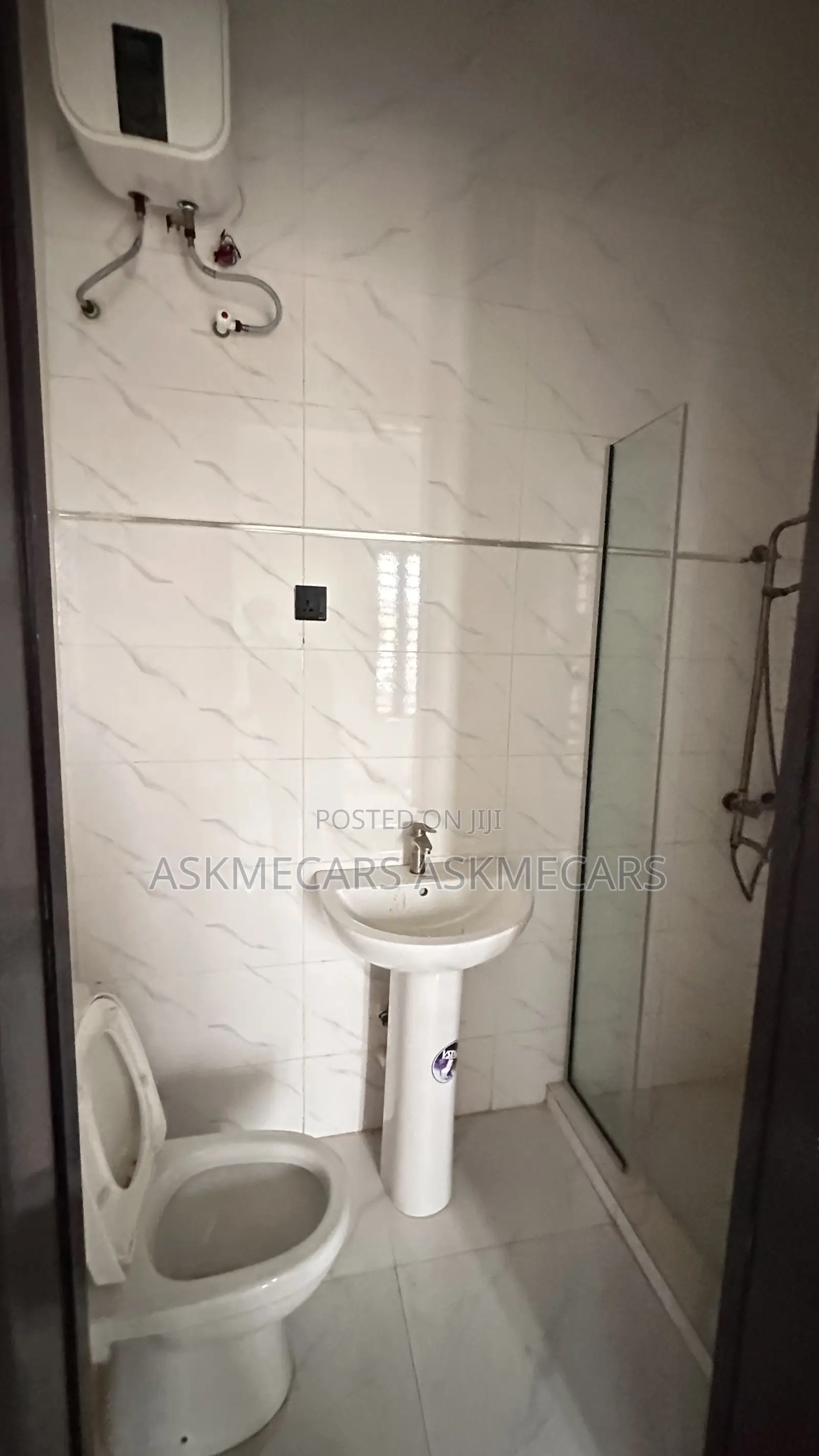 Furnished 5bdrm Duplex in Abrahim Adesanya, Ajah for rent in Ajah