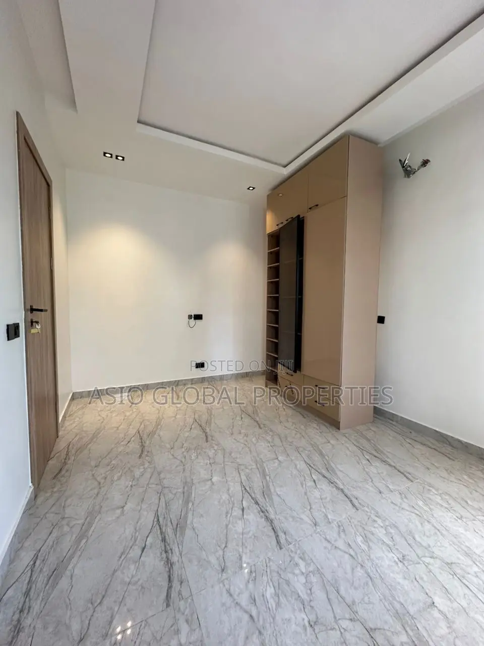 4bdrm Duplex in Lekki Phase 1 for sale in Lekki Phase 1