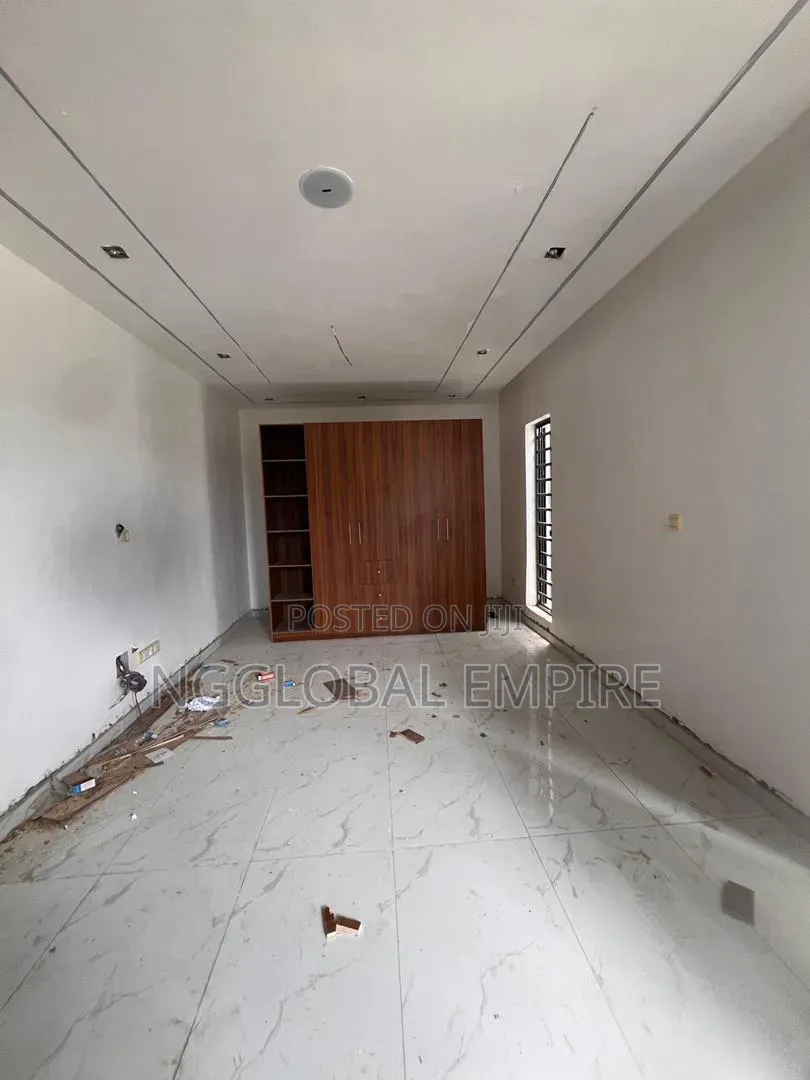 4bdrm Duplex in Ikate, Lekki Phase 1 for sale in Lekki Phase 1