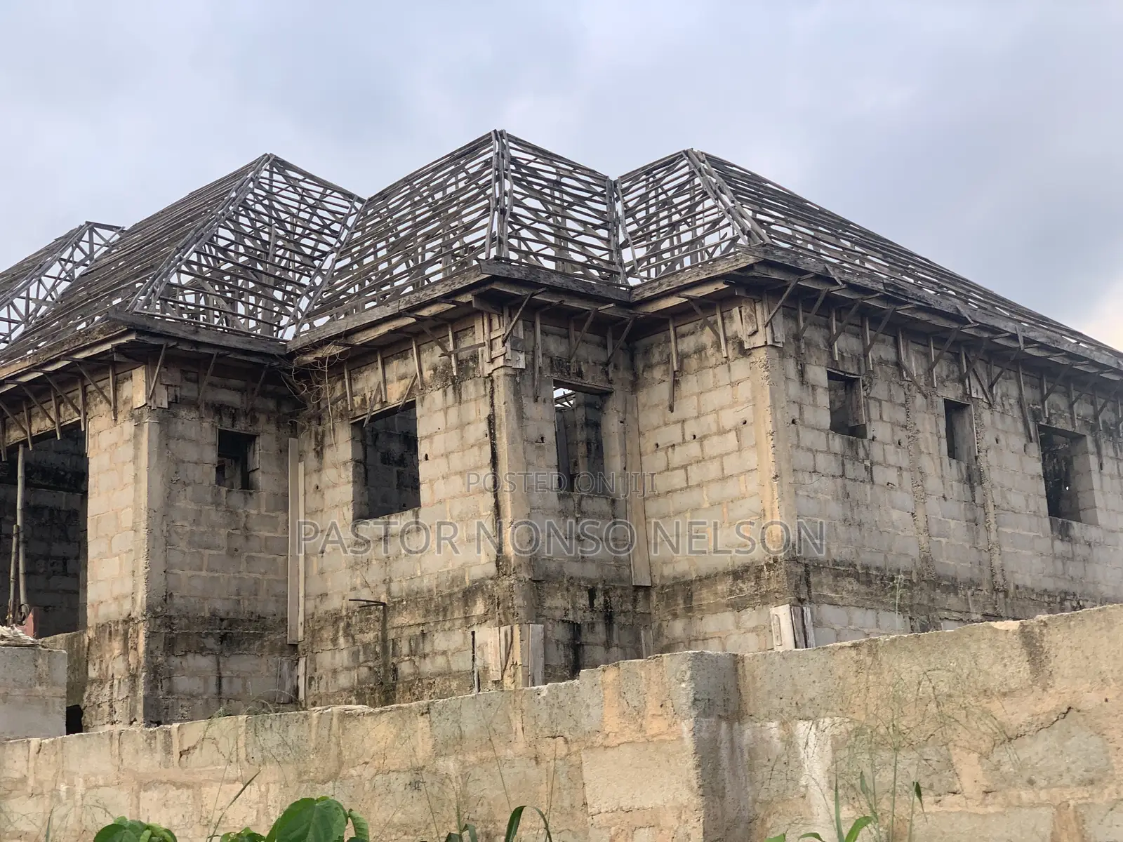 3bdrm Block of Flats in Ogbaku Town, Owerri for sale in Owerri