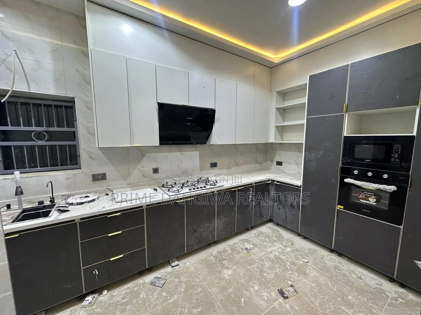 4bdrm Townhouse / Terrace in Guzape for rent in Guzape District