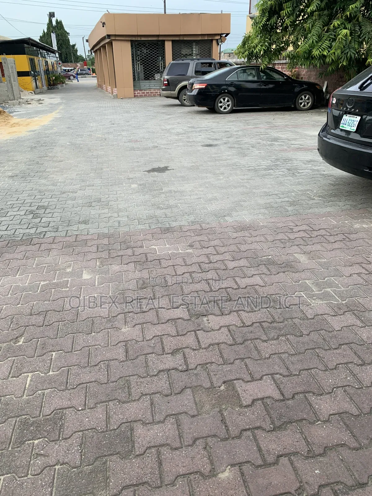 Shop/Office Space in Ajah