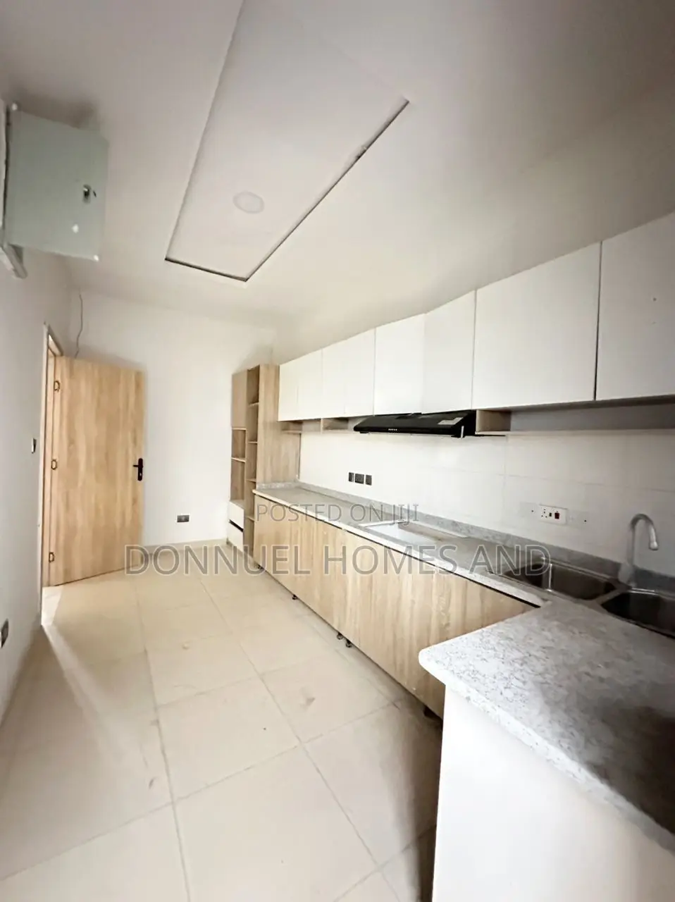 4bdrm Townhouse / Terrace in Lekki Expressway for rent in Lekki Expressway