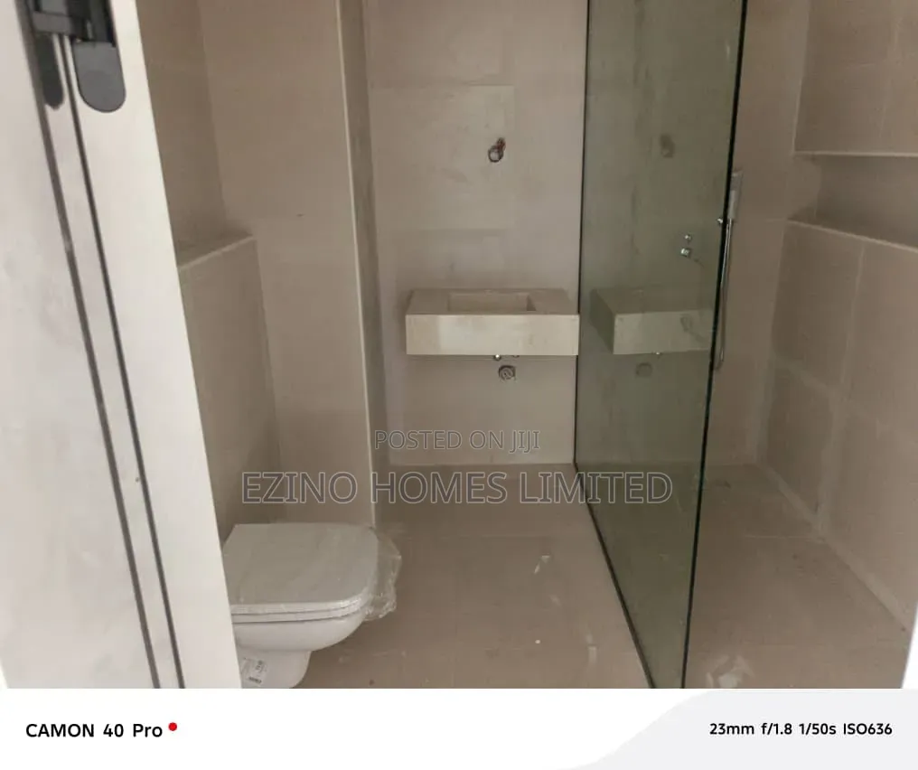 3bdrm Apartment in Mini Estate, Lekki Phase 1 for sale in Lekki Phase 1