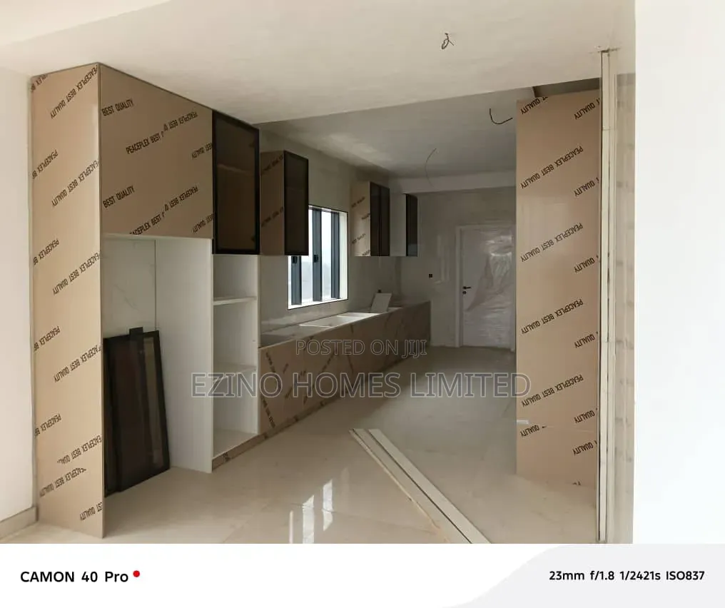 4bdrm Maisonette in Mini Estate, Banana Island for sale in Banana Island