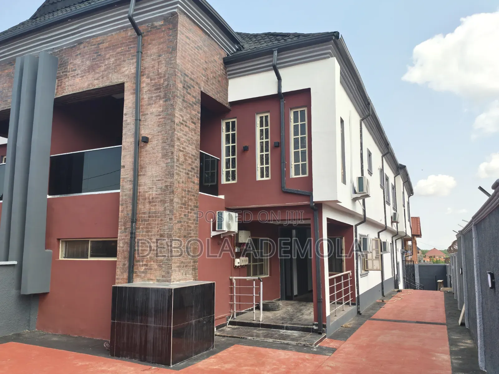 4bdrm Duplex in Arepo, Obafemi-Owode for sale in Obafemi-Owode