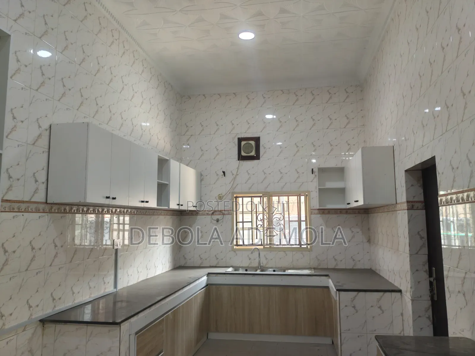 4bdrm Duplex in Arepo, Obafemi-Owode for sale in Obafemi-Owode