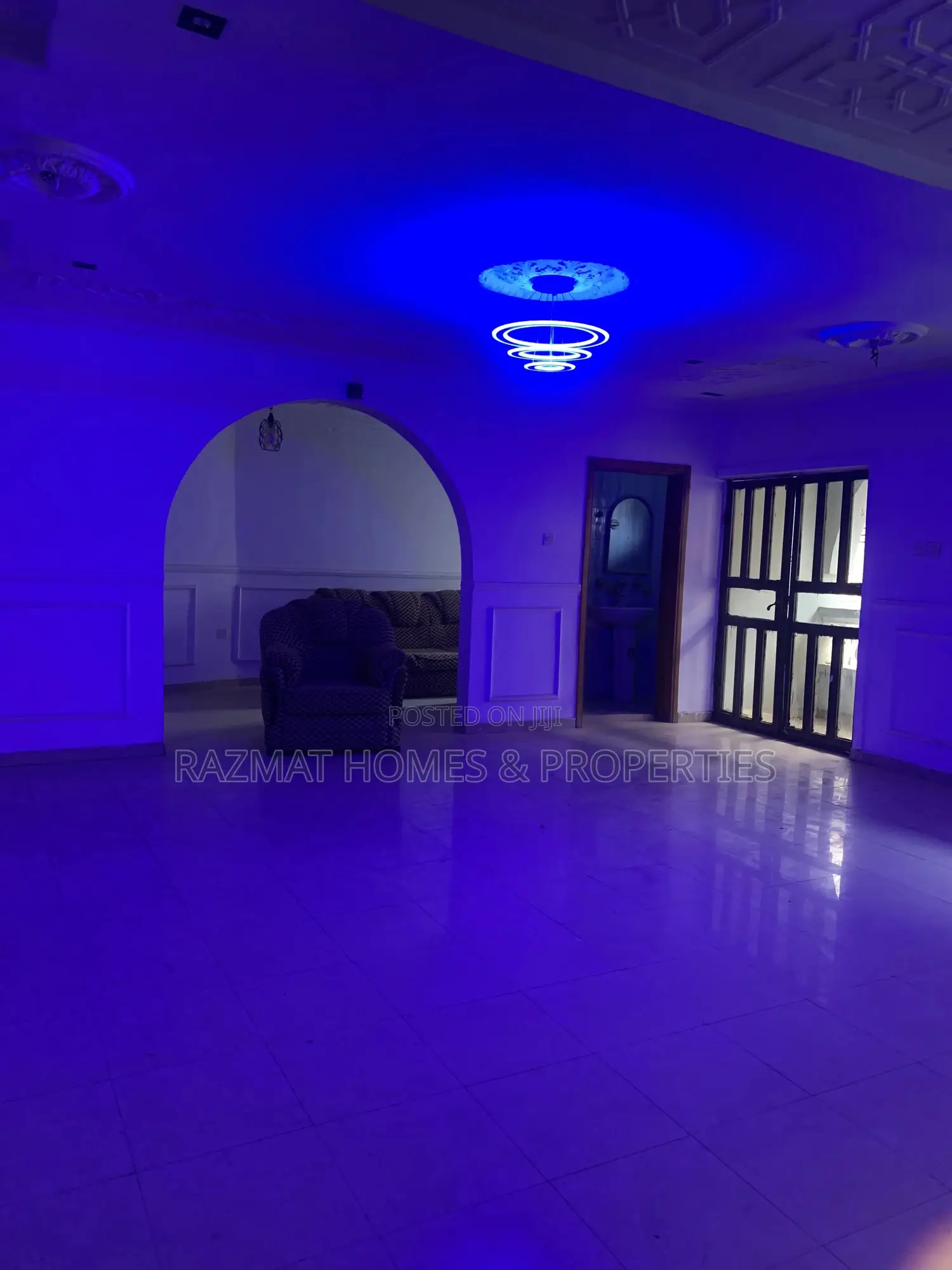 5bdrm Penthouse in Okota for rent in Okota
