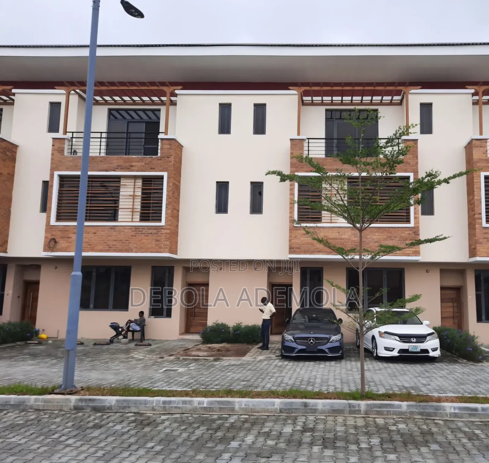 4bdrm Duplex in Gbangala Road, Ikate-Elegushi for sale in Ikate-Elegushi