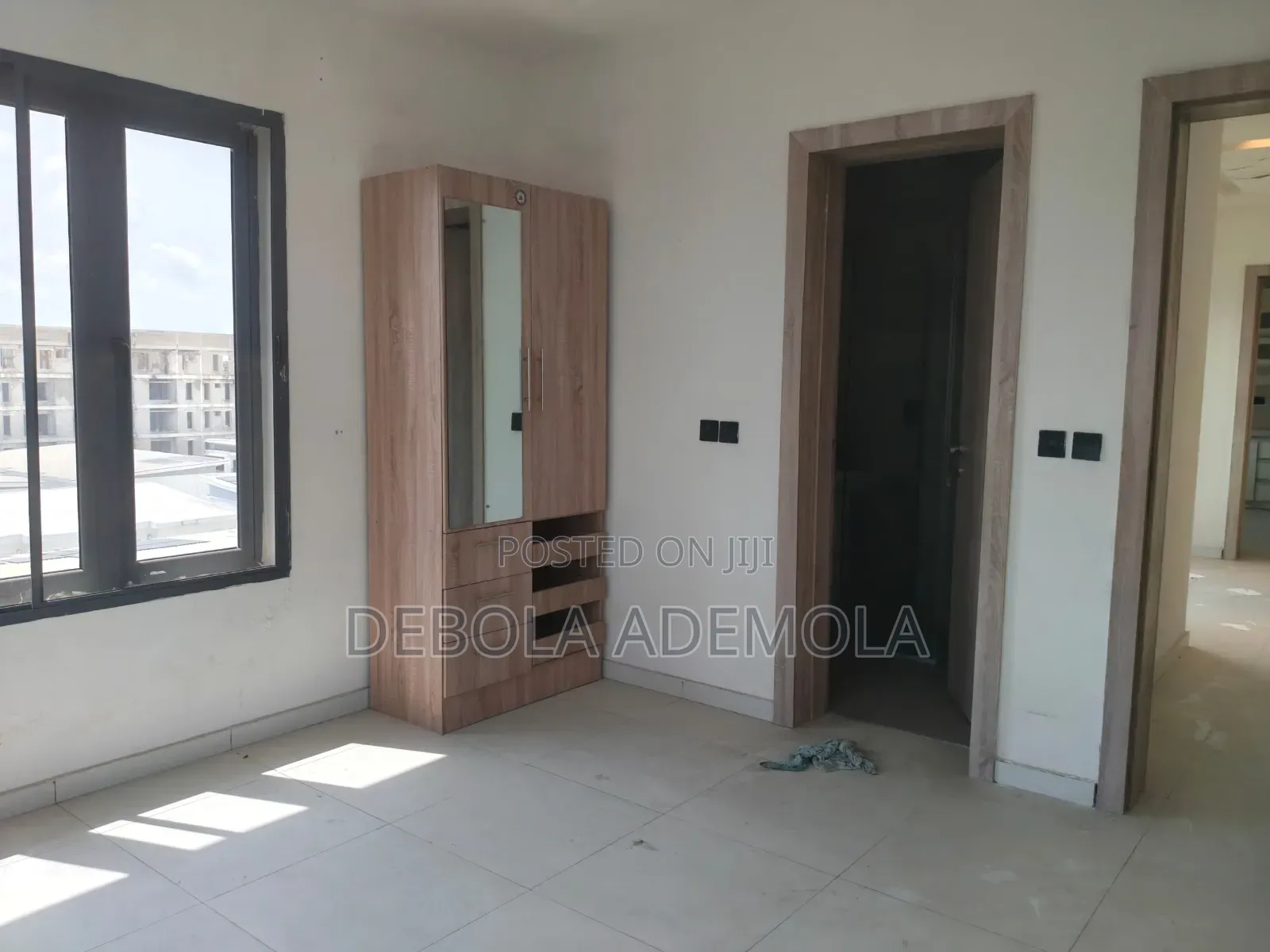 3bdrm Penthouse in Gbangala Road, Ikate-Elegushi for sale in Ikate-Elegushi