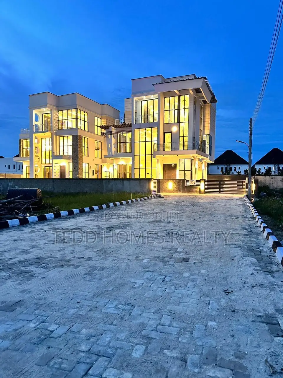 4bdrm Duplex in Orchid, Lekki Phase 2 for rent in Lekki Phase 2