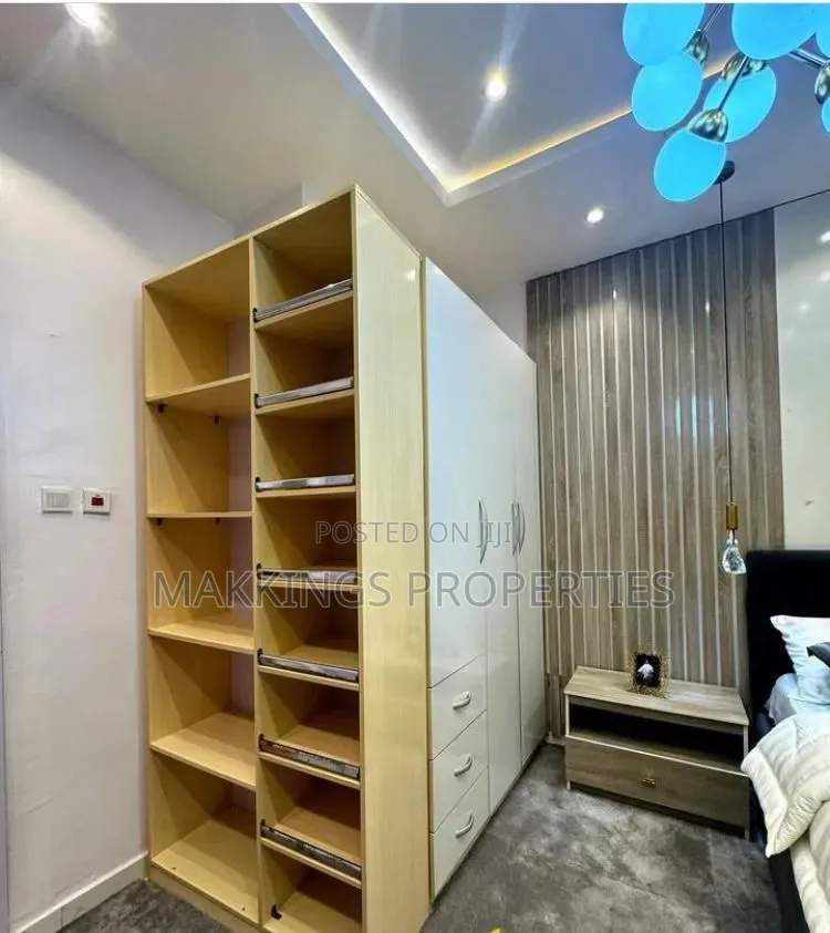 Furnished 3bdrm Duplex in Ikota for sale in Ikota