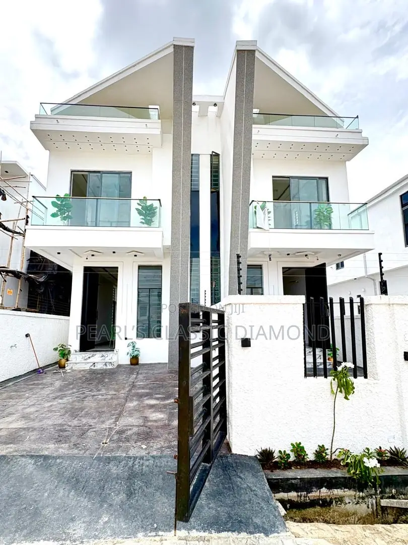 4bdrm Duplex in Ado / Ajah for sale in Ado / Ajah