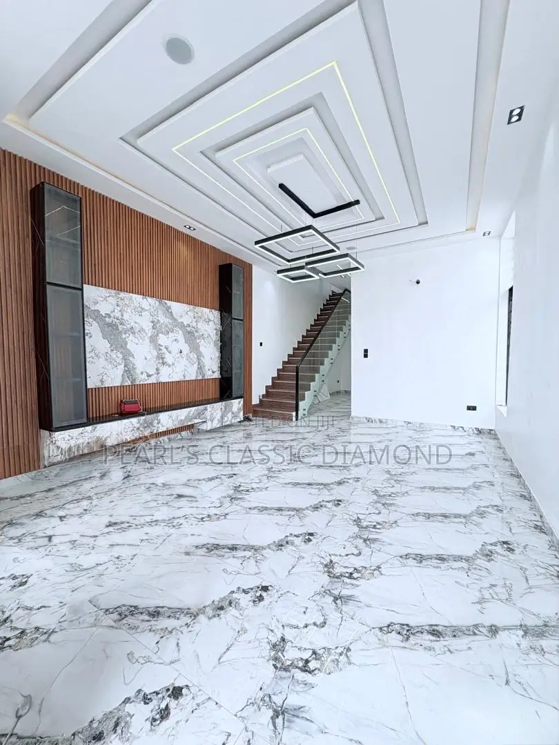 4bdrm Duplex in Ado / Ajah for sale in Ado / Ajah