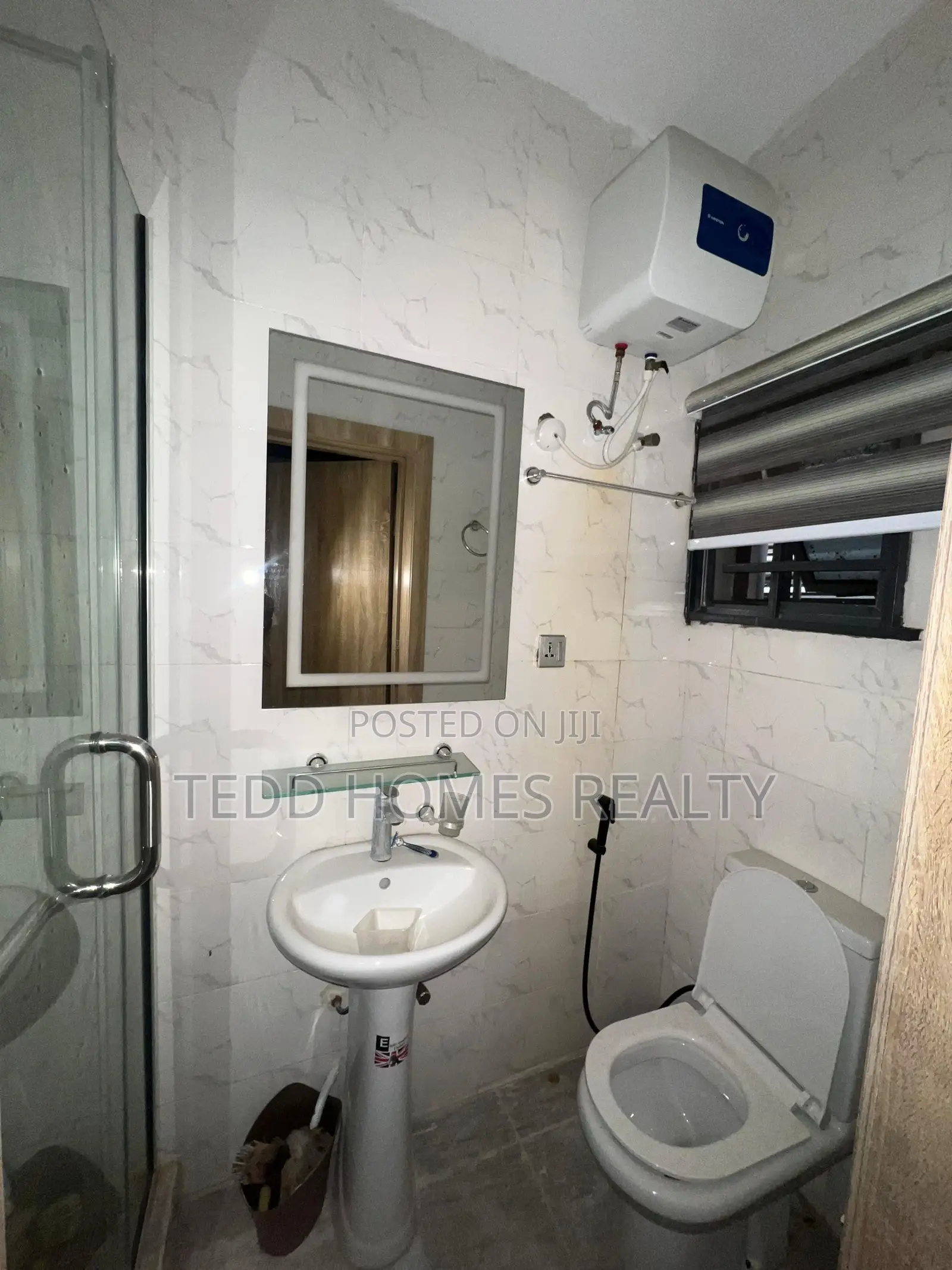 4bdrm Apartment in Ikate for rent in Ikate