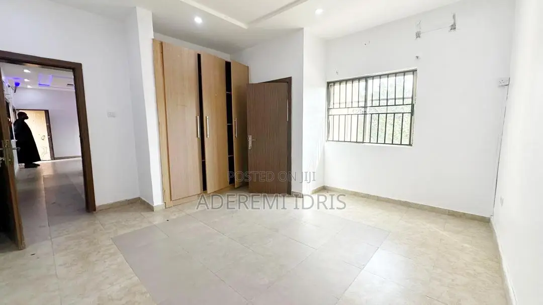3bdrm Apartment in Gateway, Magodo Isheri for rent in Magodo Isheri