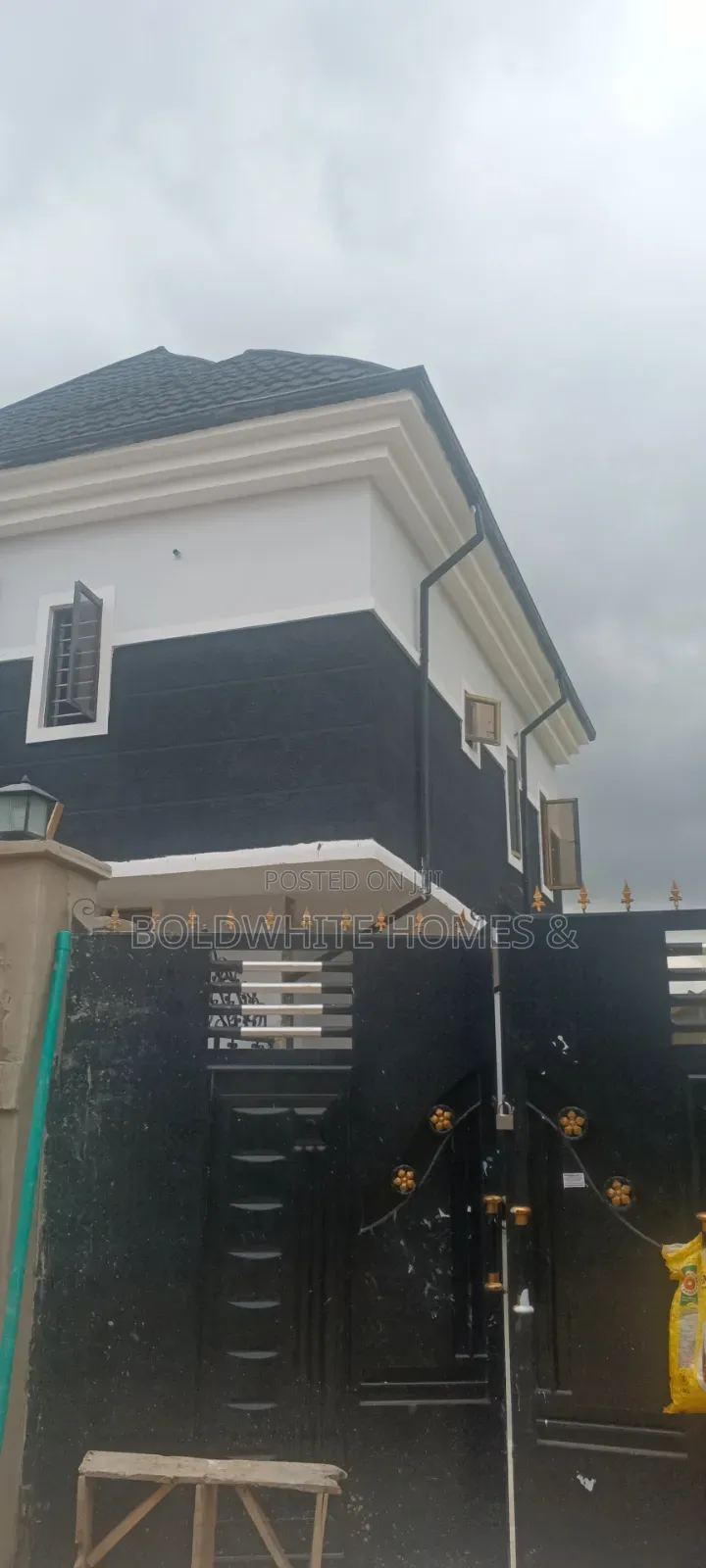 2bdrm Block of Flats in Mini Estate, Aguda / Ogba for rent in Aguda / Ogba