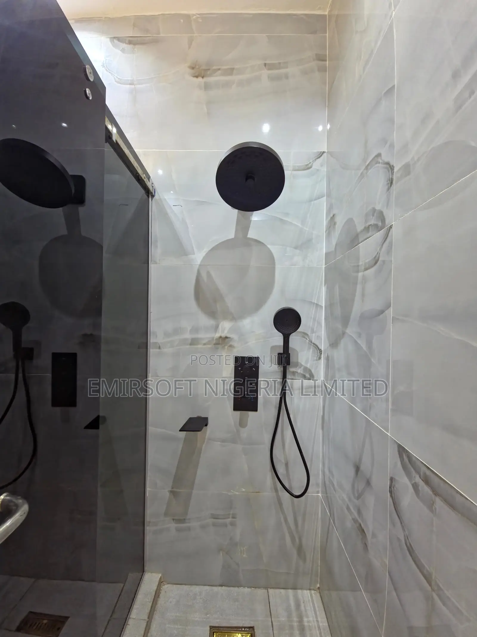 Furnished 4bdrm Duplex in Agodi for sale in Agodi